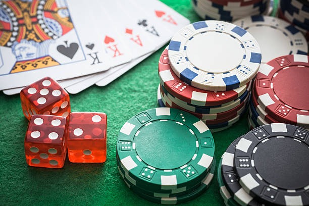 togeling live-dealer studio with professional blackjack and roulette tables