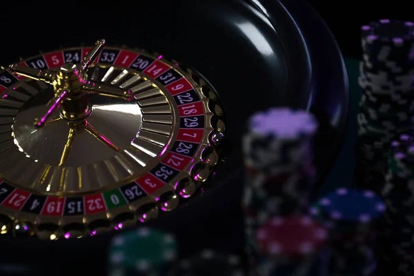 Sweet Bonanza slot game with colorful candy symbols and cluster-pay mechanics